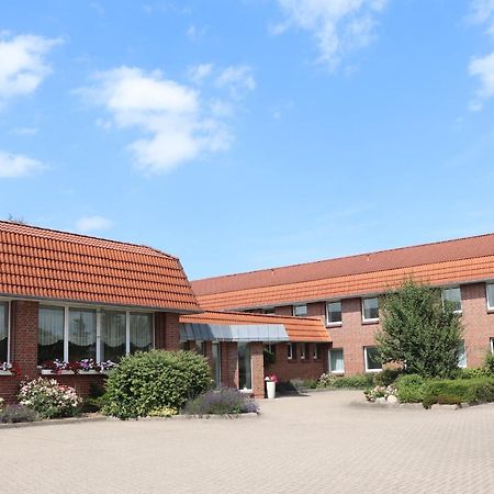 Hotel Pension Stoertebeker Biendorf エクステリア 写真