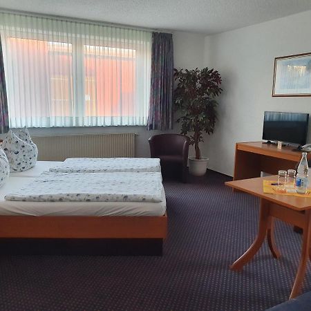 Hotel Pension Stoertebeker Biendorf エクステリア 写真
