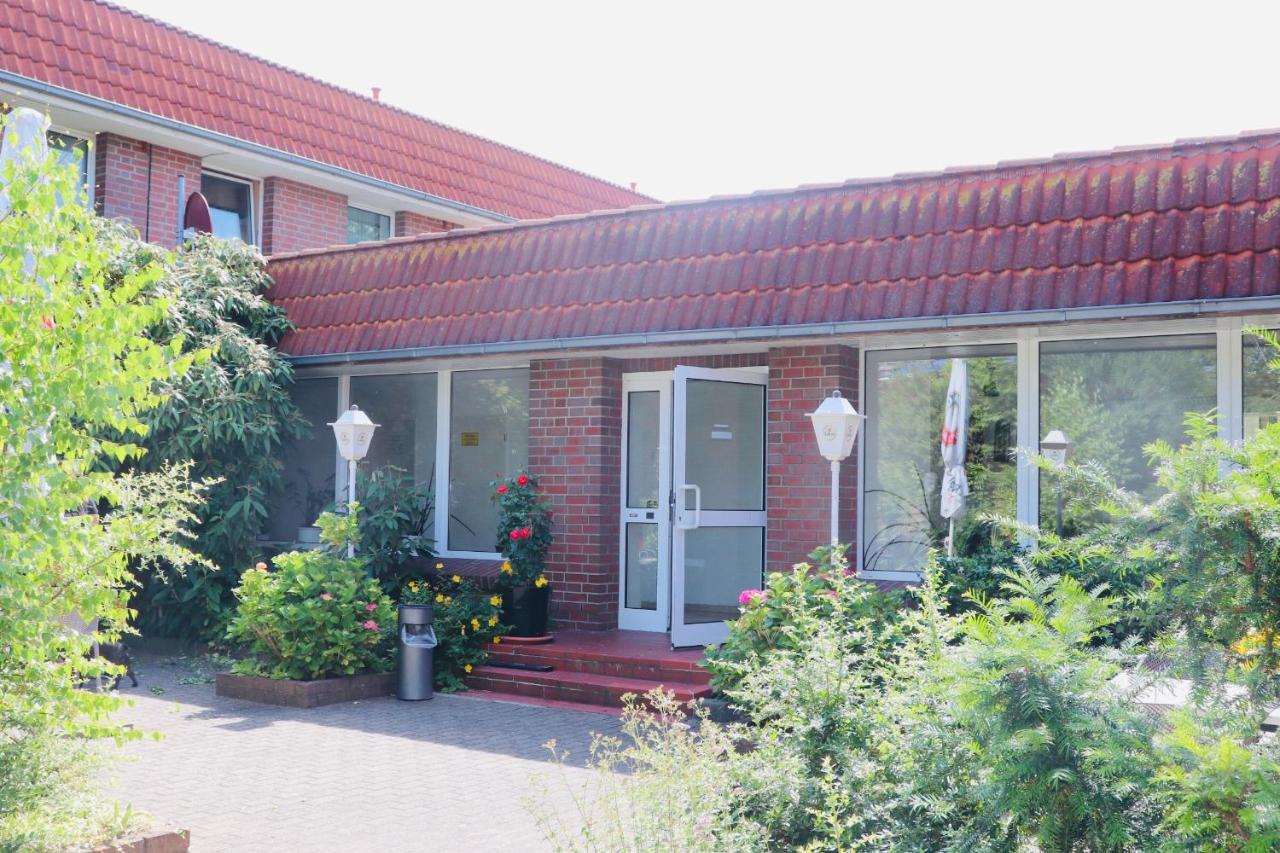 Hotel Pension Stoertebeker Biendorf エクステリア 写真